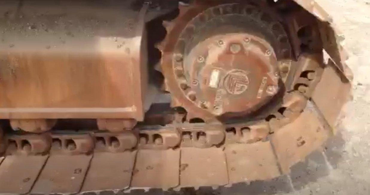 Гусеничный экскаватор JCB JS220